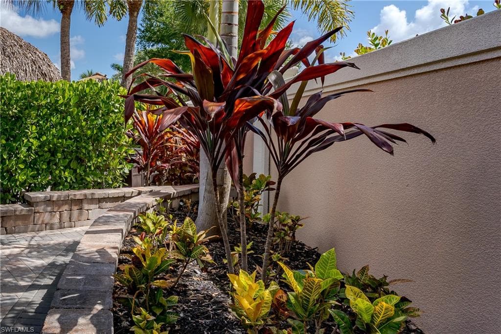 13571 Snook CIR-7