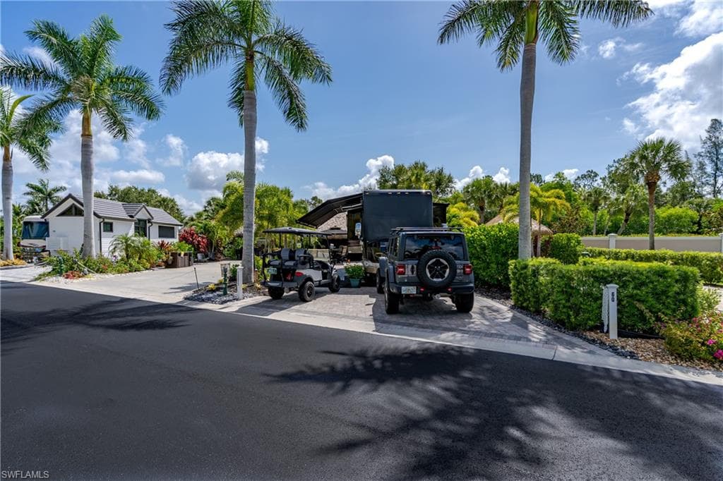 13571 Snook CIR-41