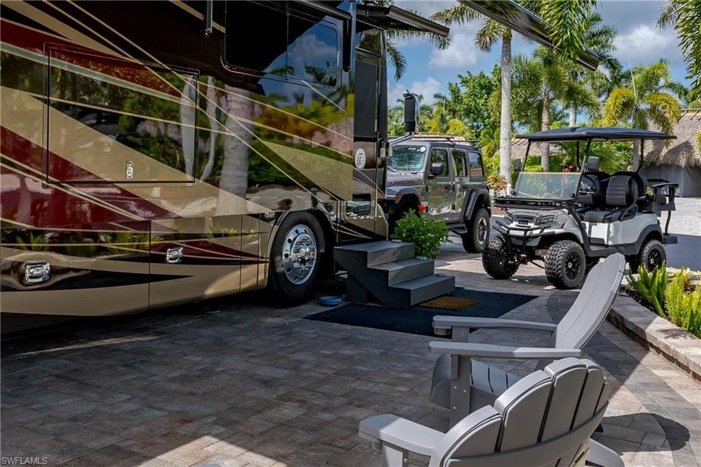 13571 Snook CIR-35