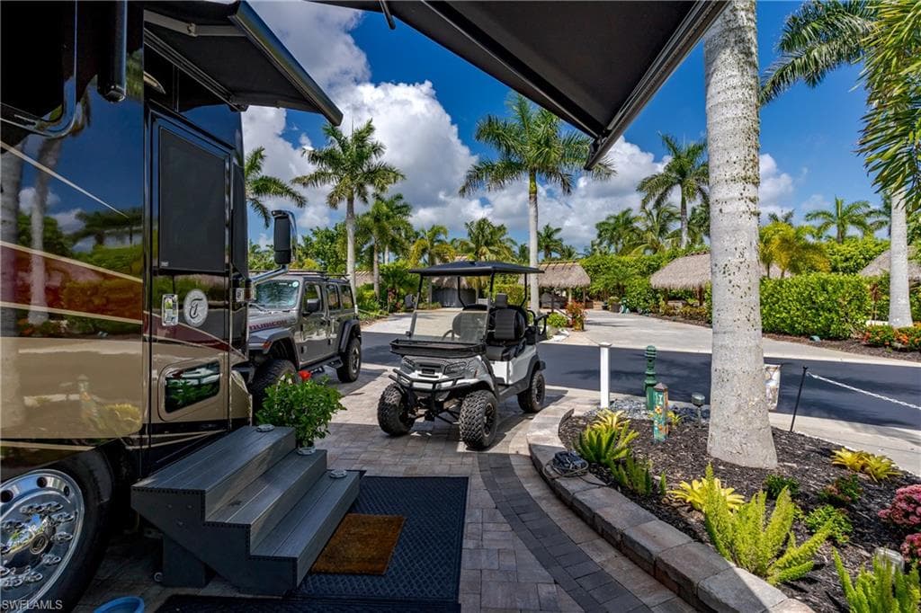 13571 Snook CIR-39