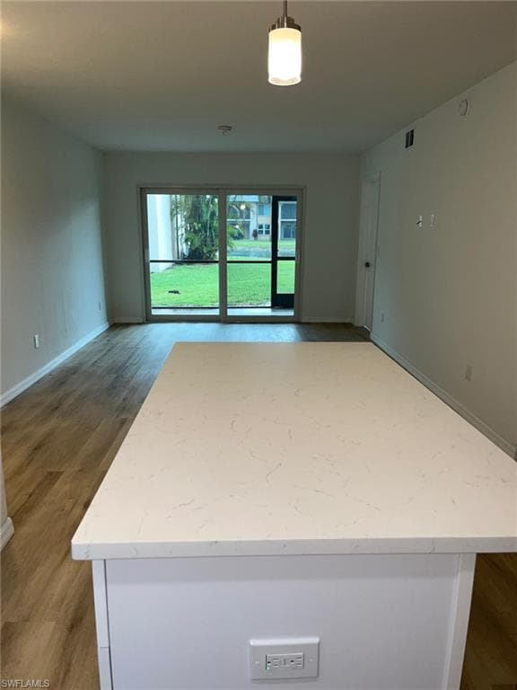 16881 Davis RD 713-8