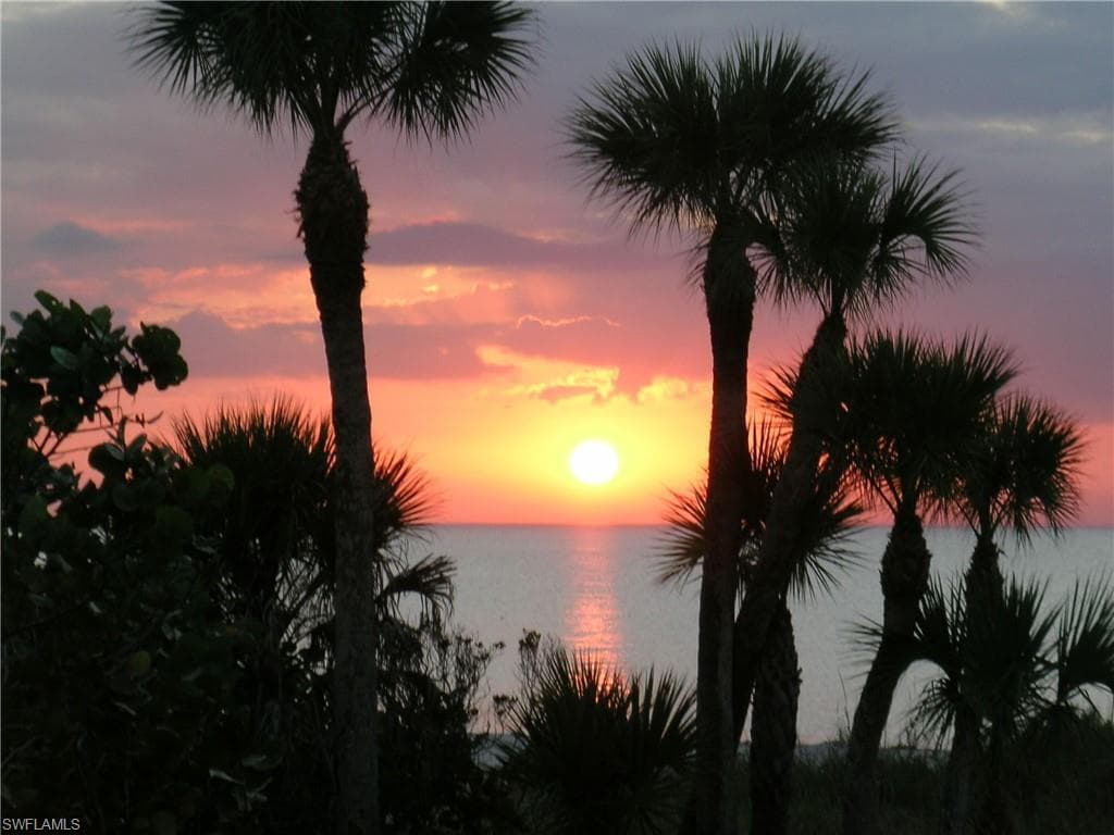 406 Gulf Bend DR-46