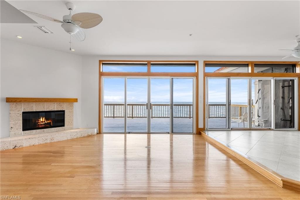 406 Gulf Bend DR-24