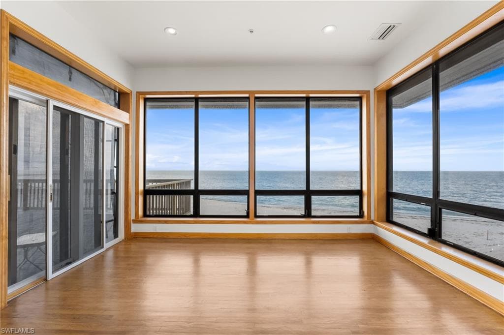 406 Gulf Bend DR-41