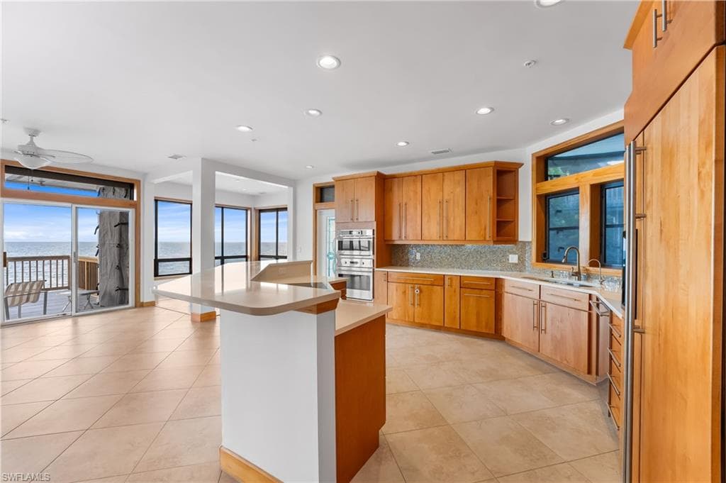 406 Gulf Bend DR-37