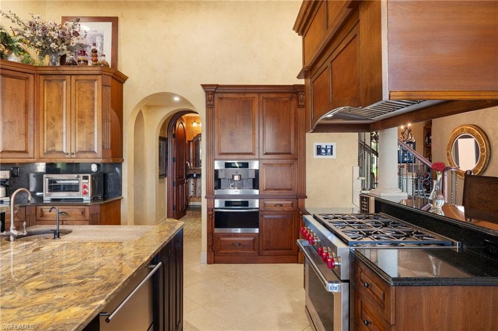 841 Cypress Lake CIR-9