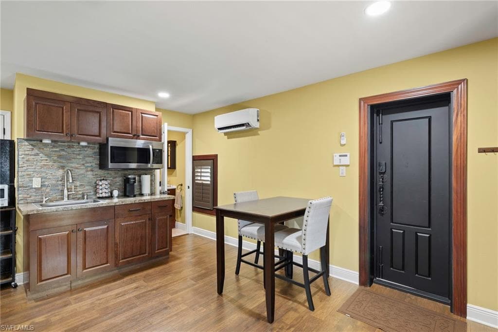 841 Cypress Lake CIR-29