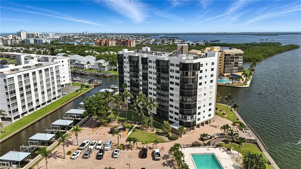 4265 Bay Beach LN 226-2