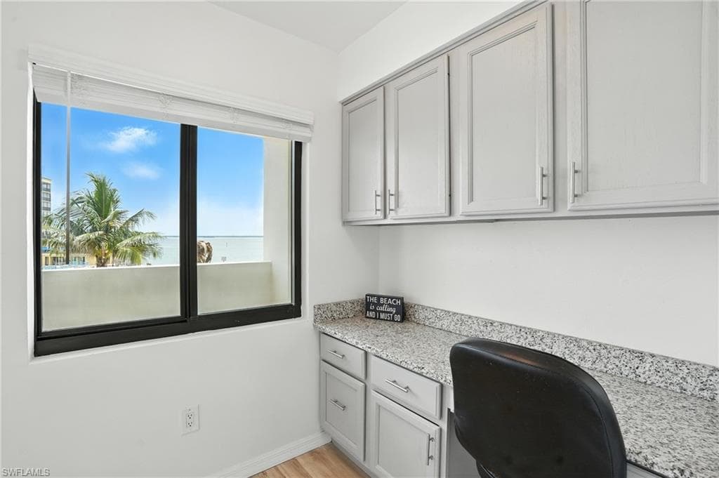 4265 Bay Beach LN 226-17