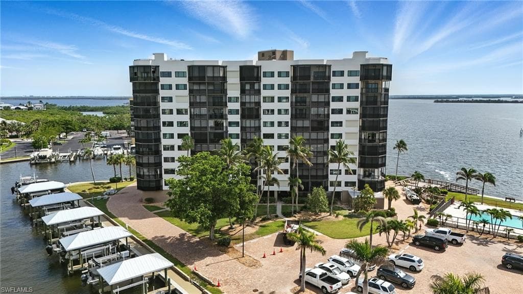 4265 Bay Beach LN 226-1