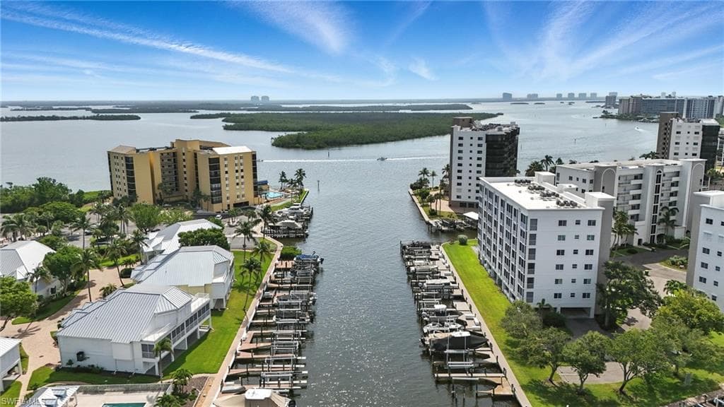 4265 Bay Beach LN 226-5
