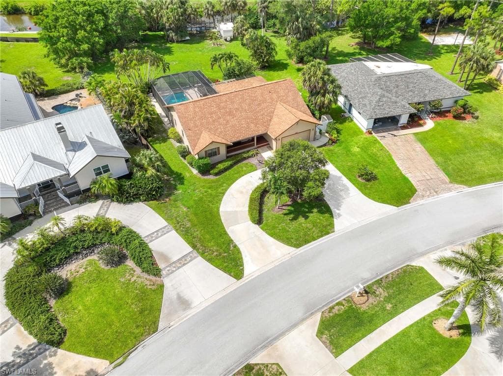 116 Sharwood DR-47