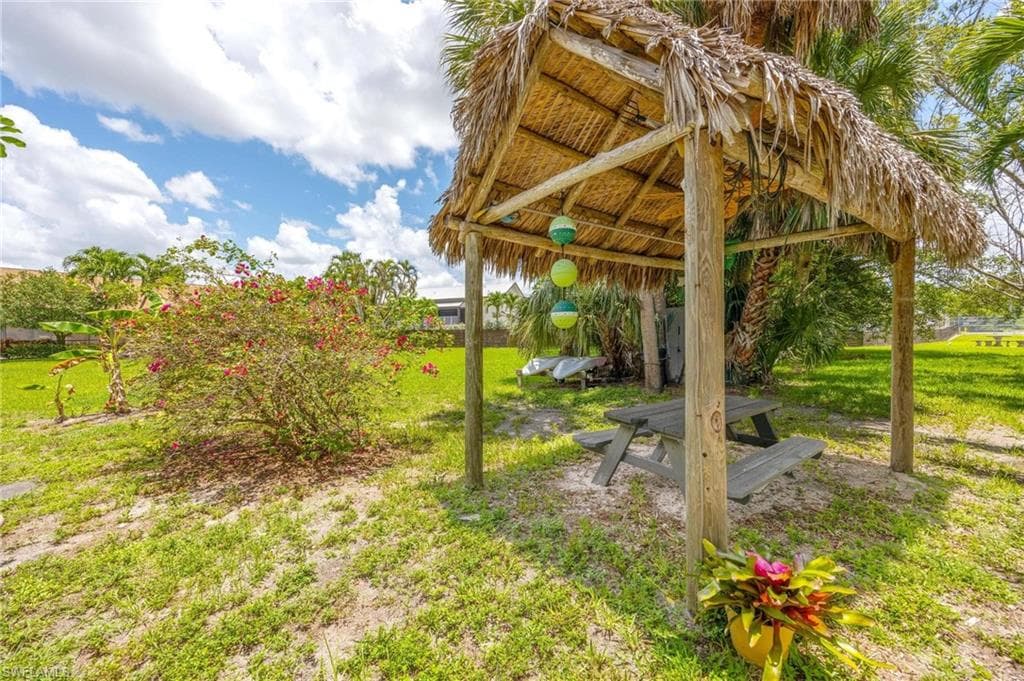 116 Sharwood DR-33