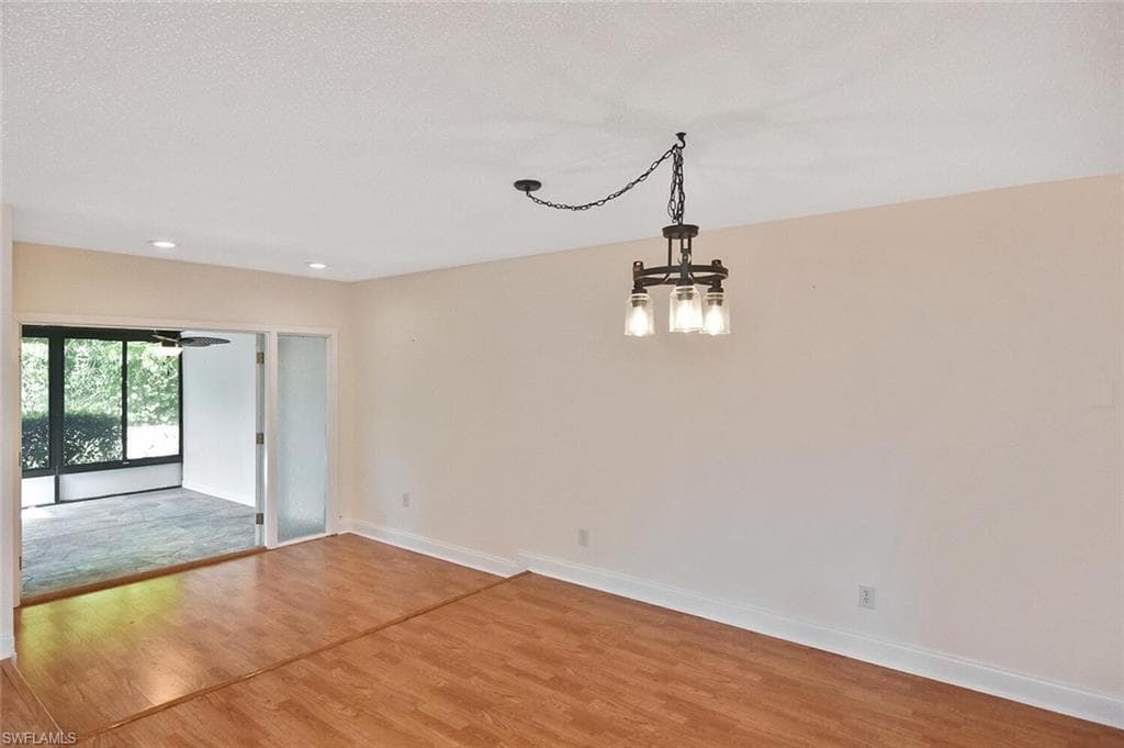 4295 Island CIR 2-23