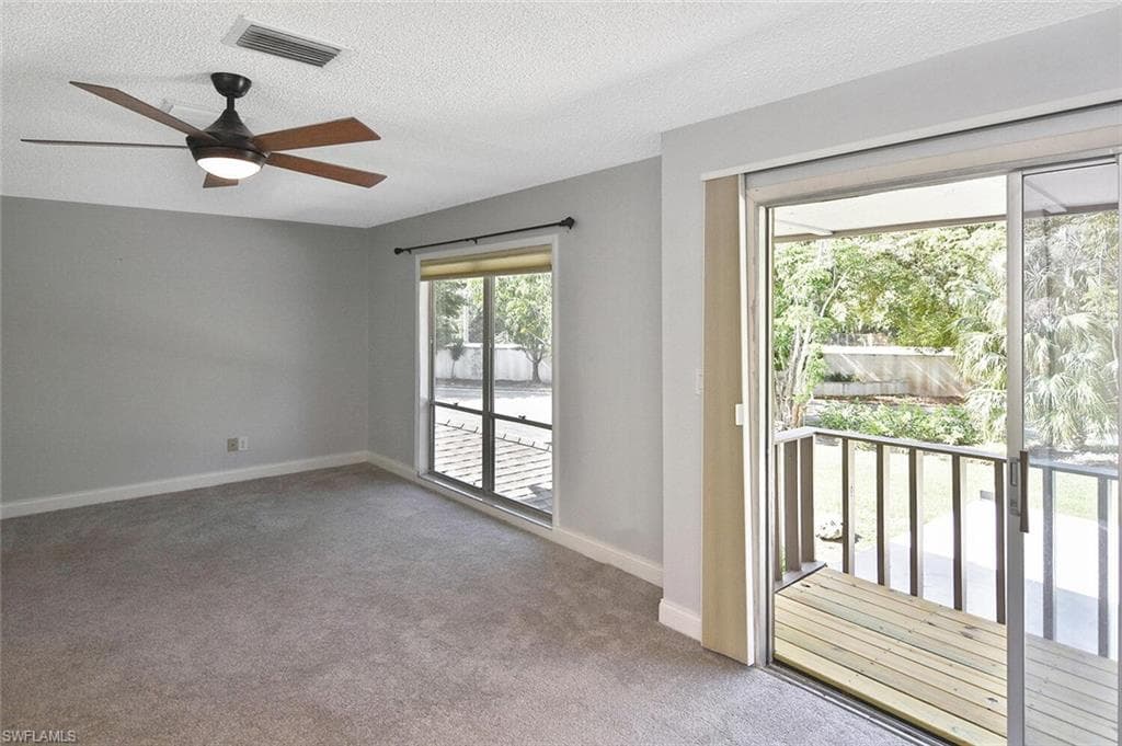 4295 Island CIR 2-13