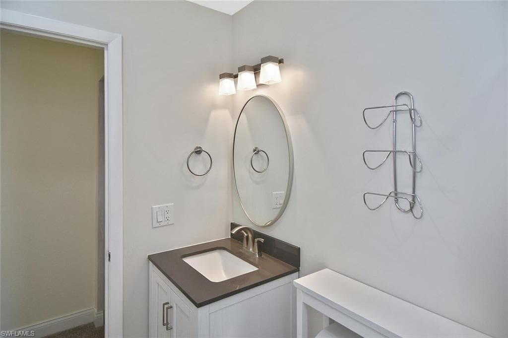 4295 Island CIR 2-16