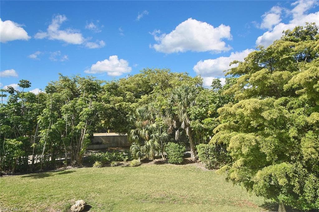 4295 Island CIR 2-31