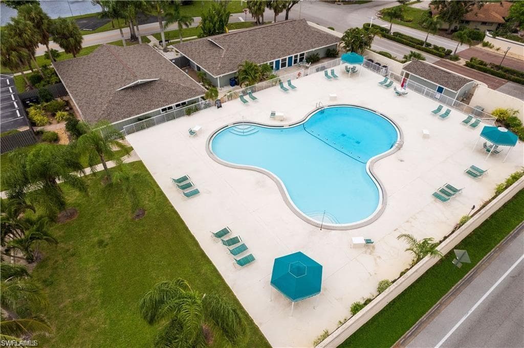 4295 Island CIR 2-37