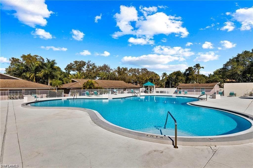 4295 Island CIR 2-36