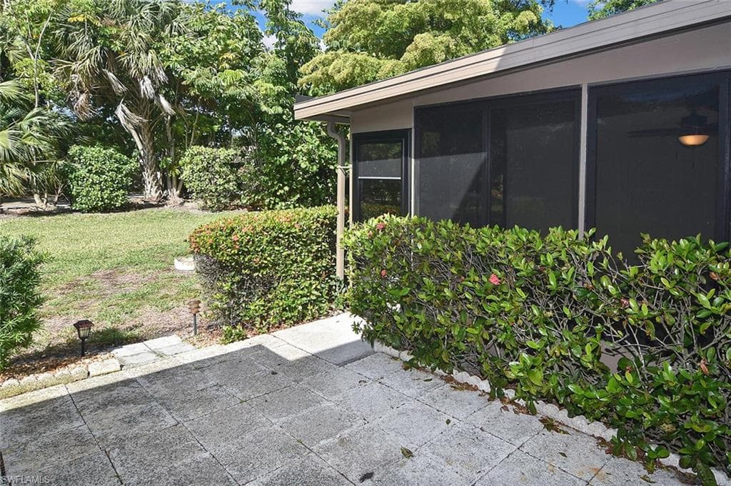 4295 Island CIR 2-28