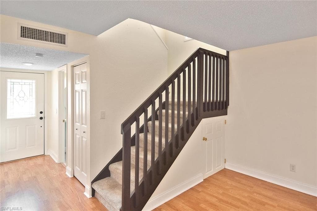 4295 Island CIR 2-8