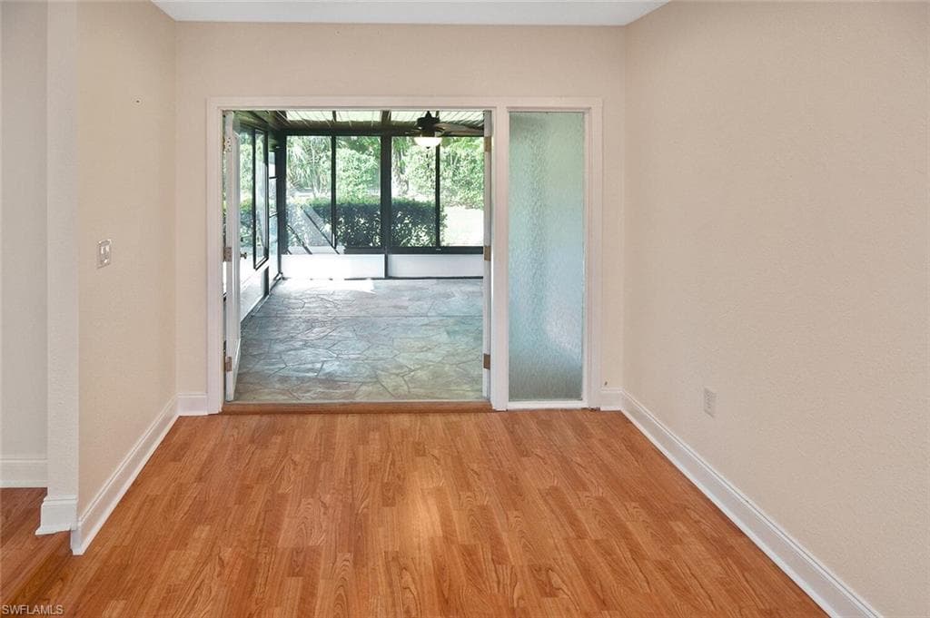4295 Island CIR 2-25