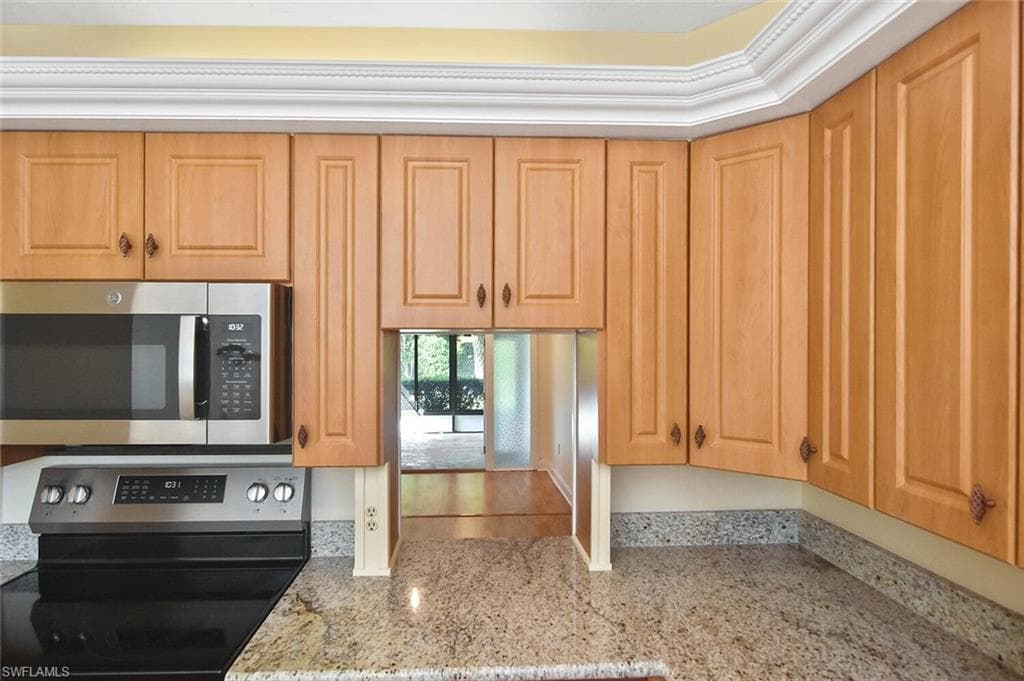4295 Island CIR 2-21