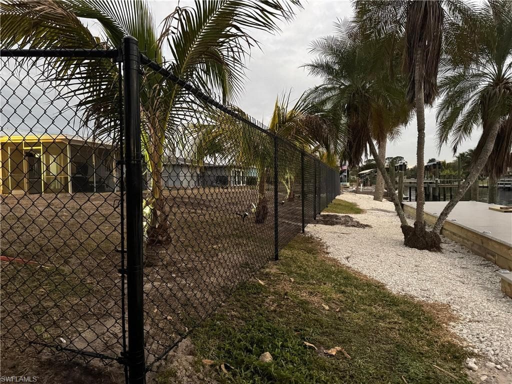 2231 Isle Of Pines AVE-22
