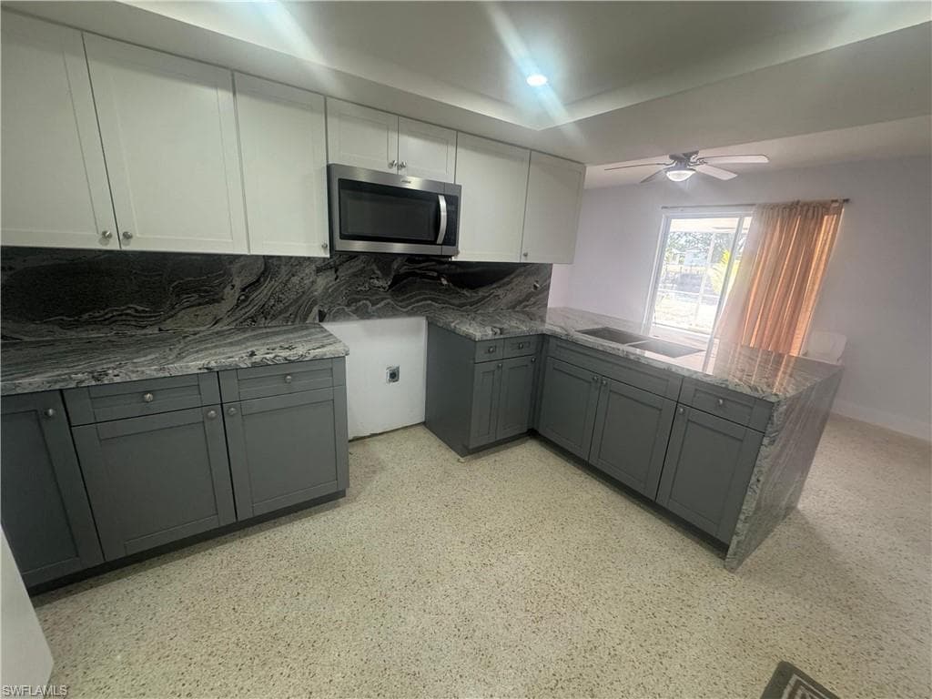 2231 Isle Of Pines AVE-9