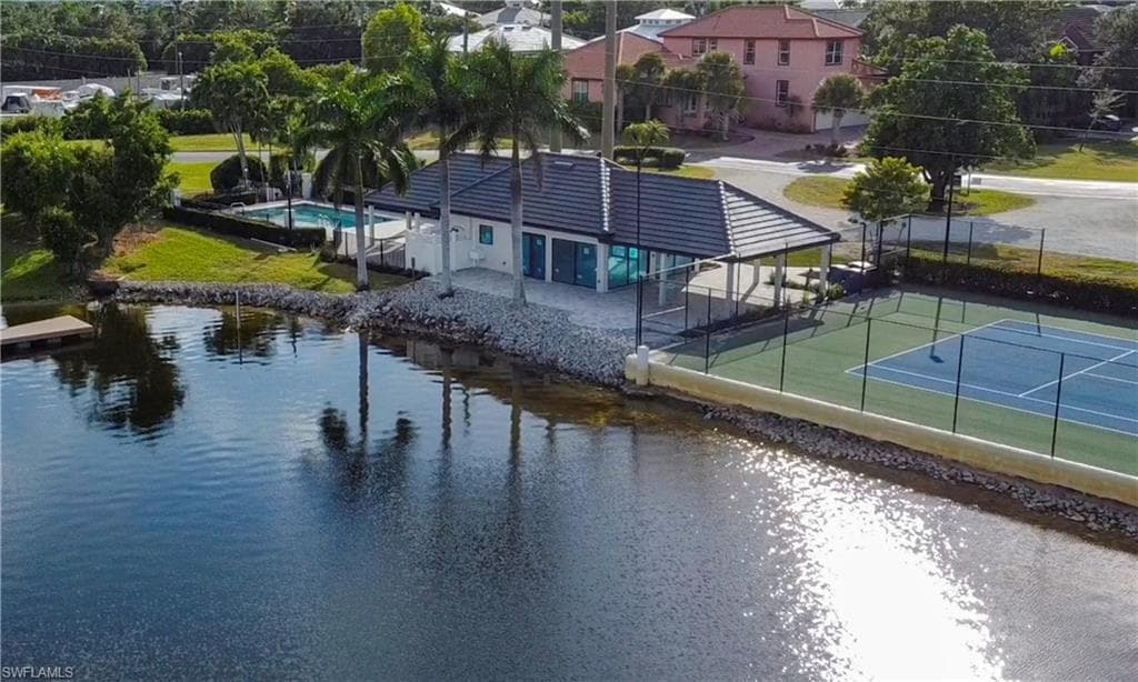 5160 Harborage DR-50