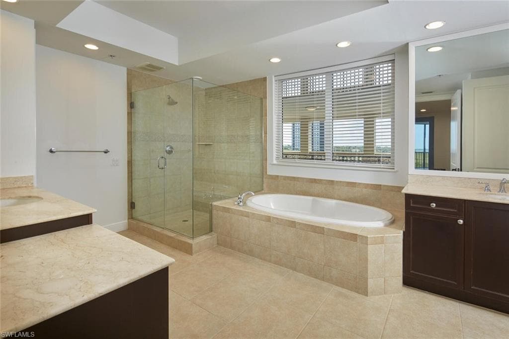 24011 Via Castella DR 2402-9