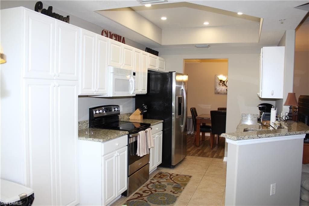 1400 Tiffany LN 2406-5