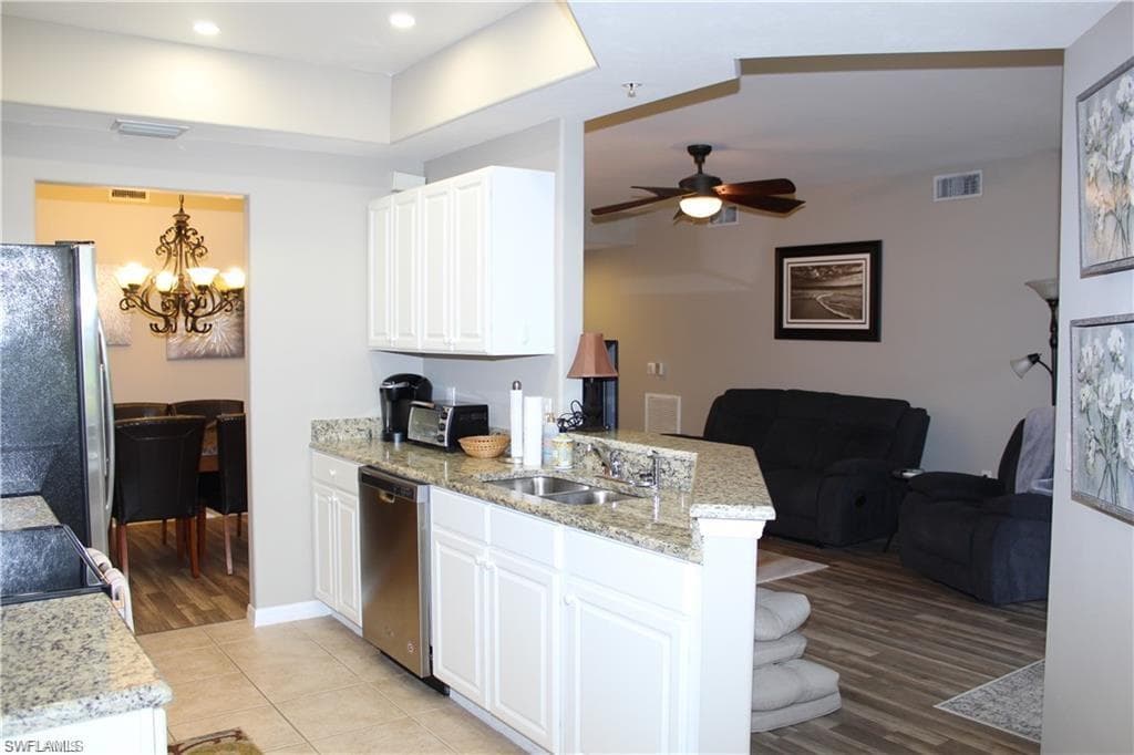 1400 Tiffany LN 2406-4