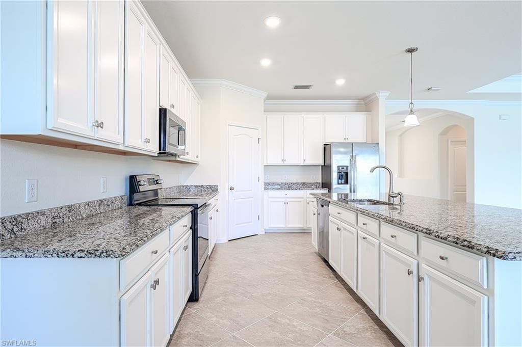 4604 Abaca CIR-7