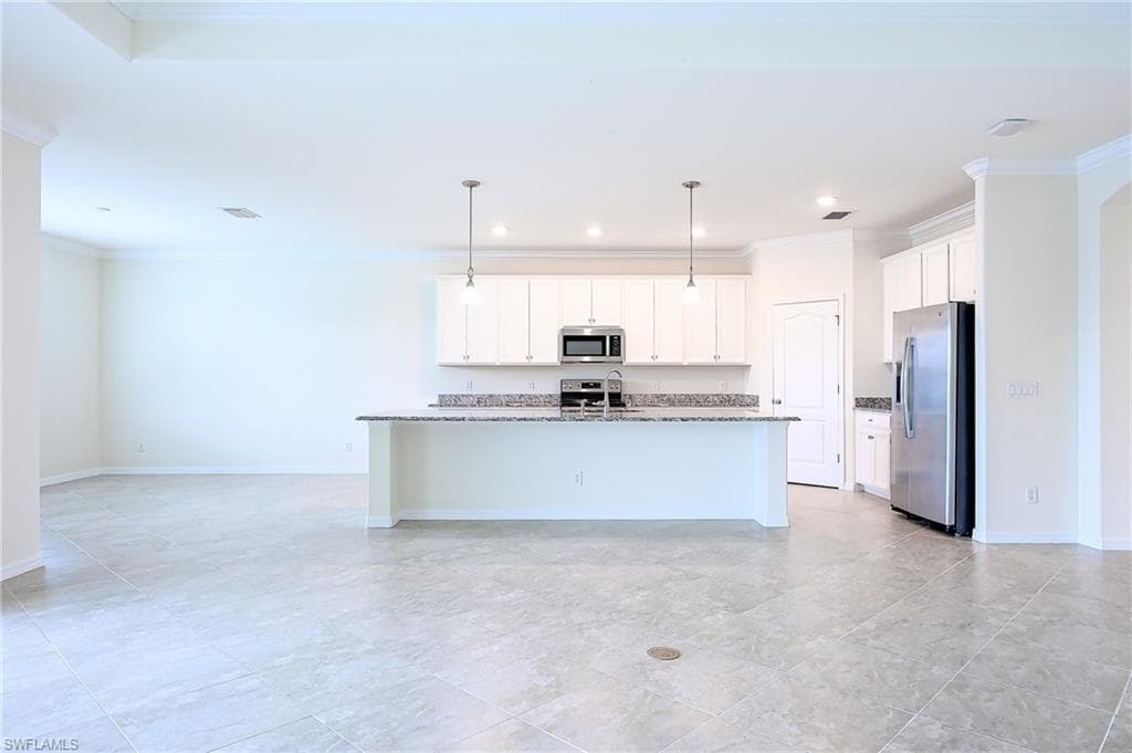 4604 Abaca CIR-5