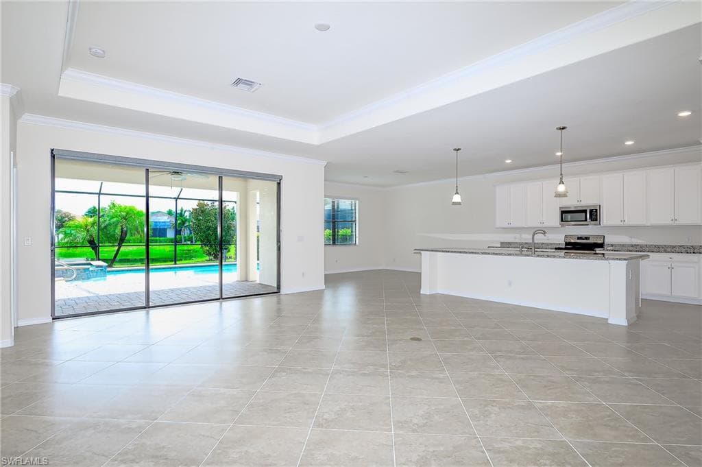 4604 Abaca CIR-11
