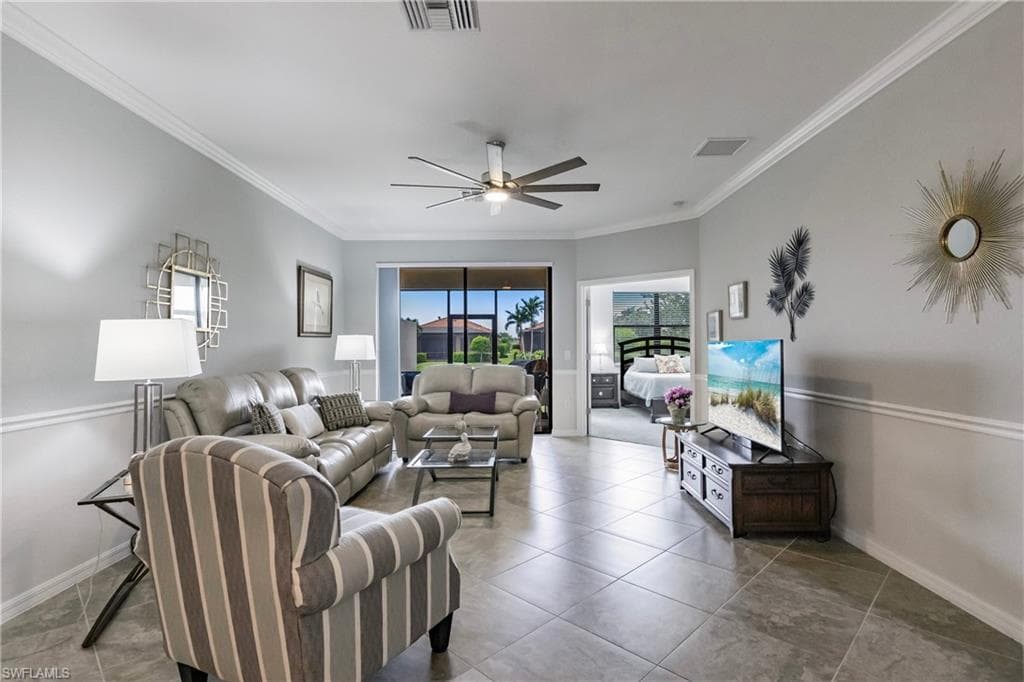 1403 Oceania DR S-15