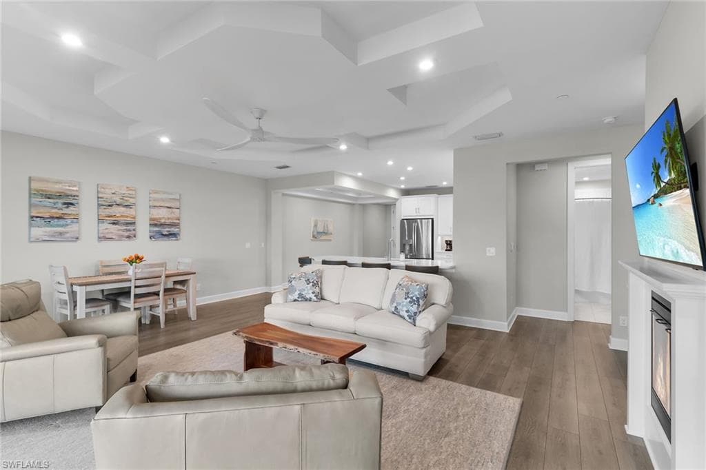 15249 Zeno WAY 102-11