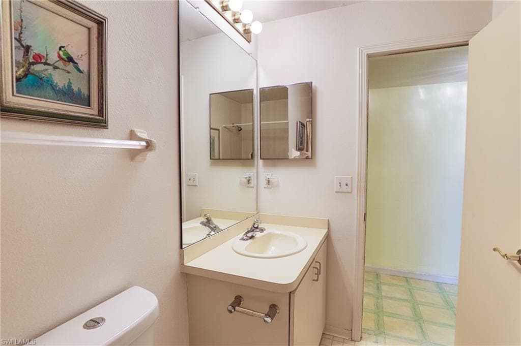 8041 S Woods CIR 14-23