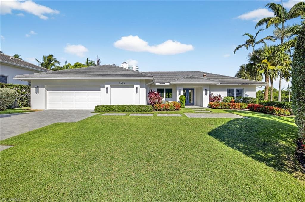 5215 SEASHELL AVE-1