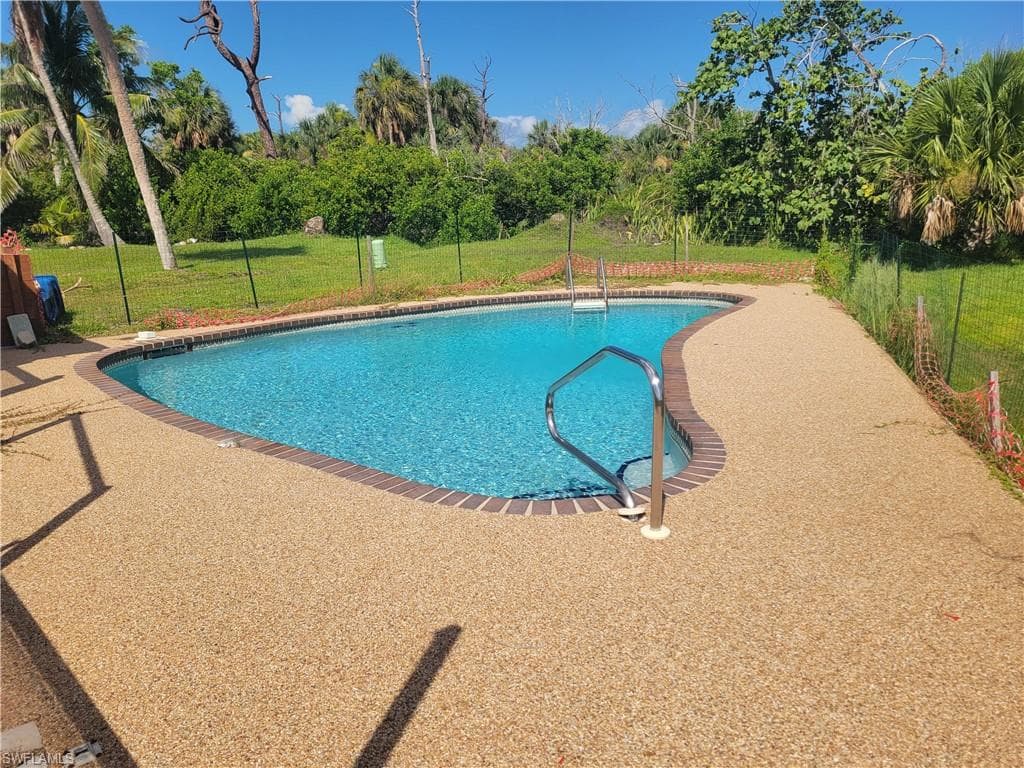 13690 Gannet DR-1