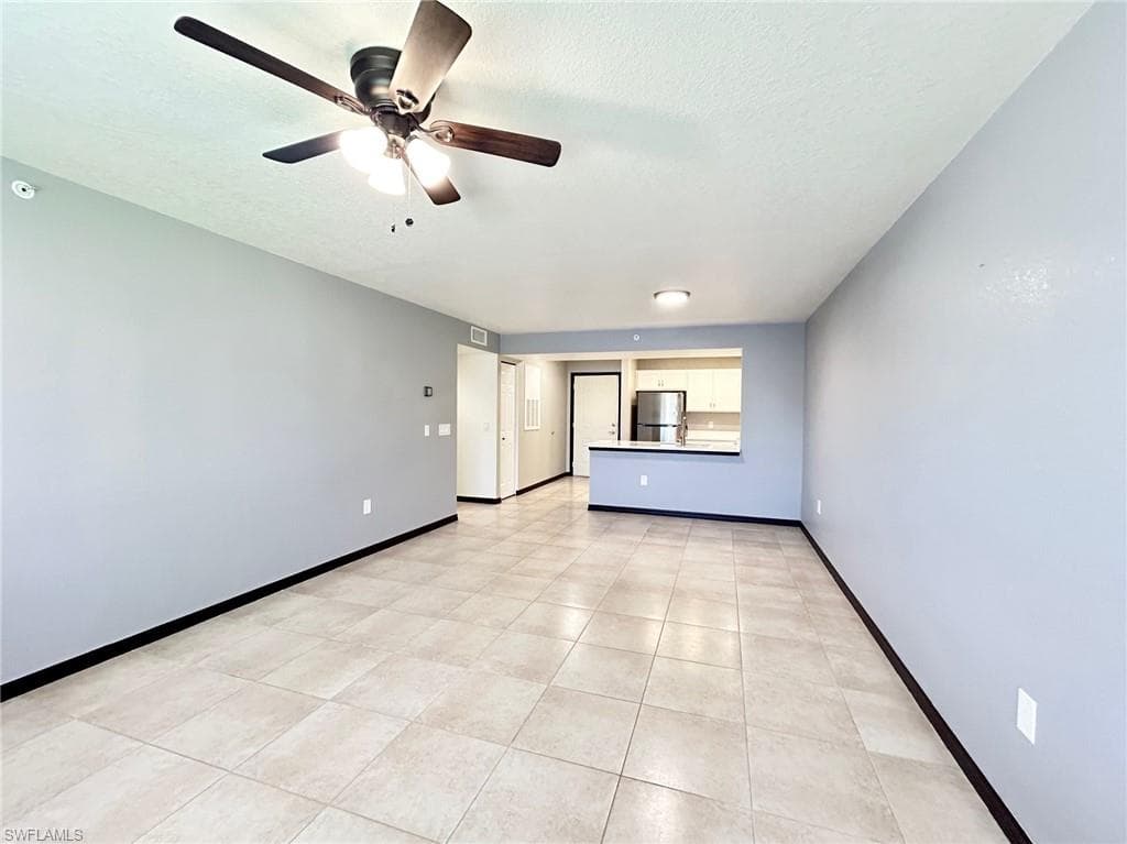 8284 Key Royal CIR 1323-5