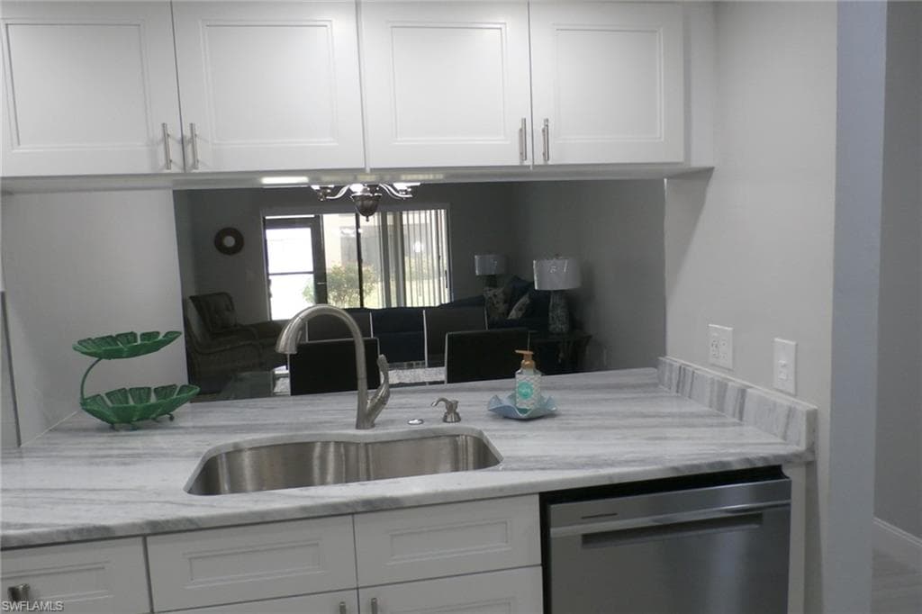 11110 Caravel CIR 101-16