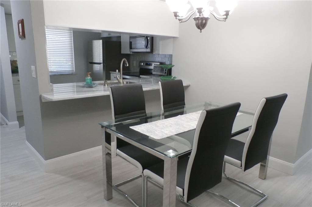 11110 Caravel CIR 101-20