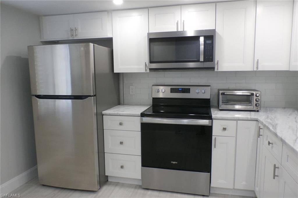 11110 Caravel CIR 101-14