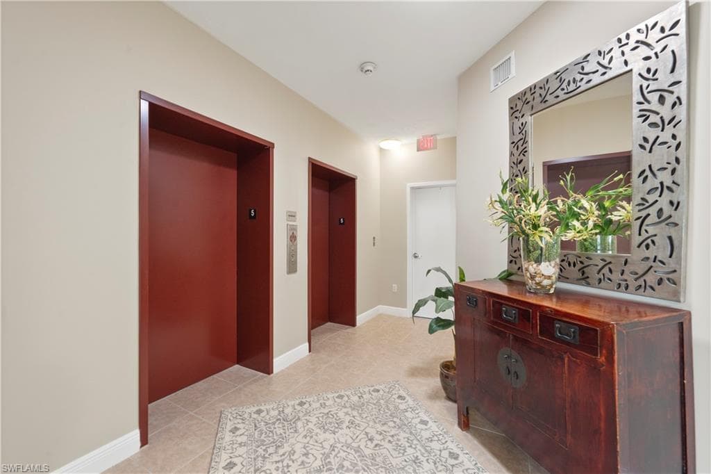 6081 Silver King BLVD 505-6