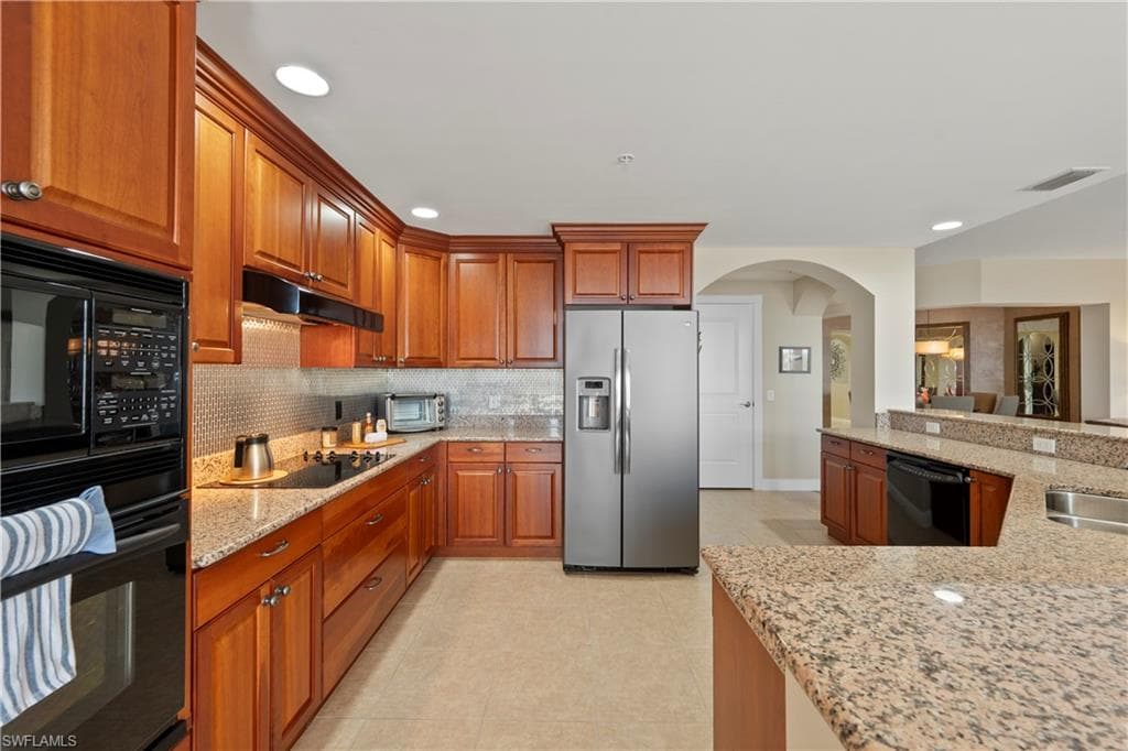 6081 Silver King BLVD 505-17