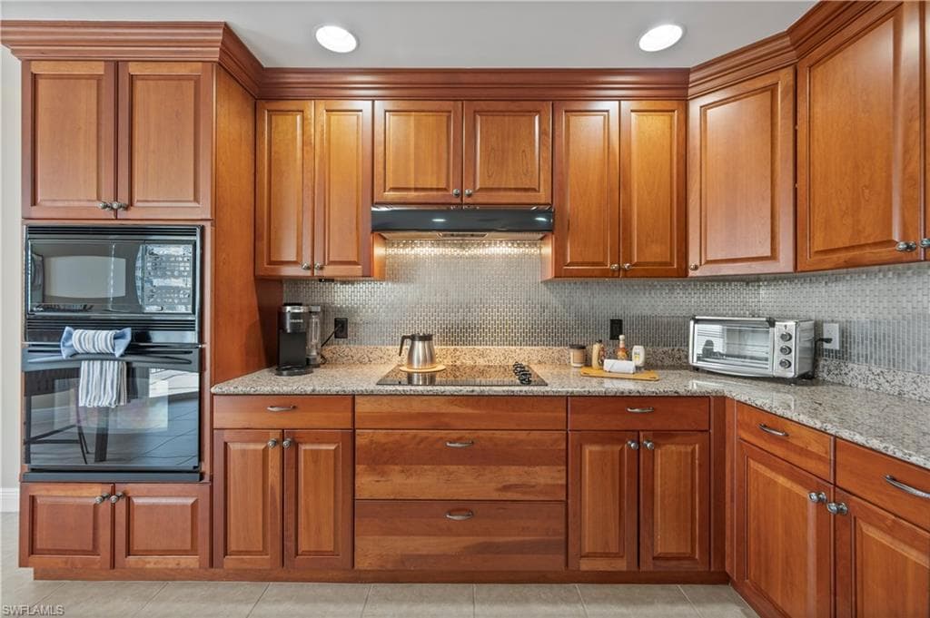 6081 Silver King BLVD 505-18