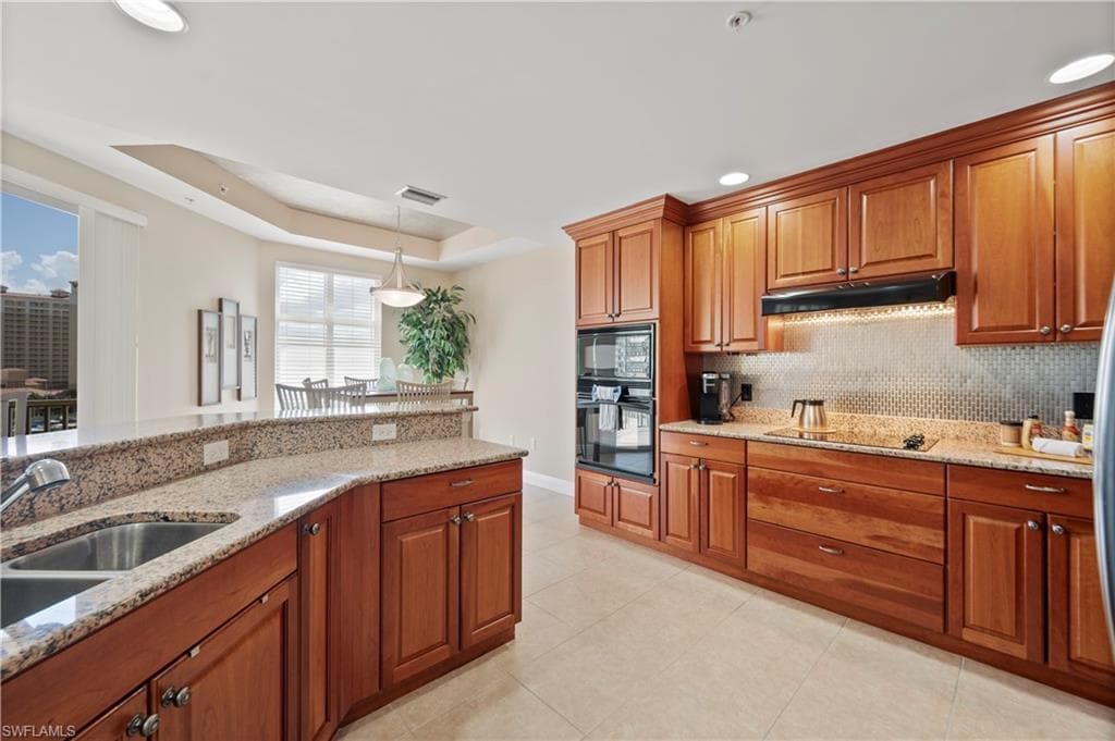 6081 Silver King BLVD 505-19