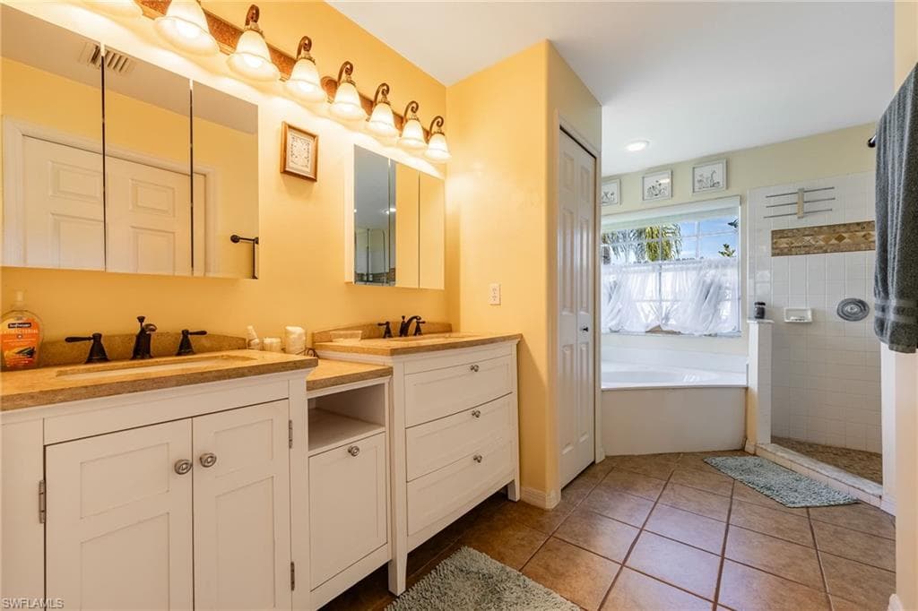 273 Justene CIR-22